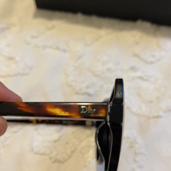 DIOR
Brown Gray Ladies Sunglasses - Picture 7 of 7